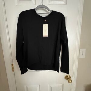 Black workout top by Calla